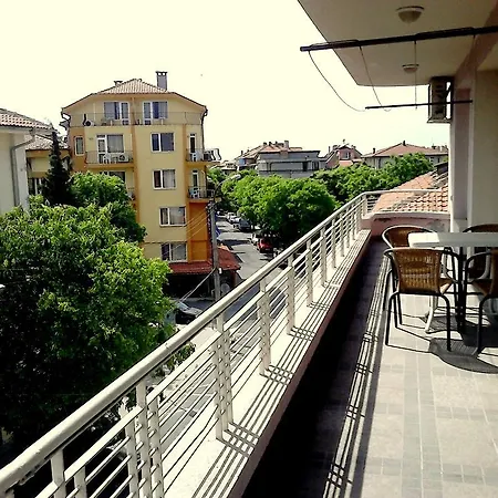 Pensiune Old Town *
